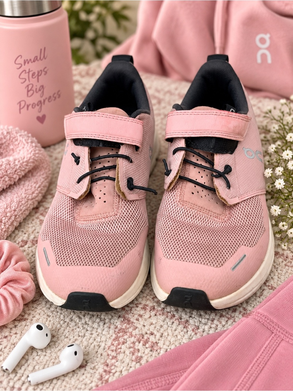 On Running Cloud Play Kids Sneakers Pink Velcro Strap Speed Laces Size US 3K